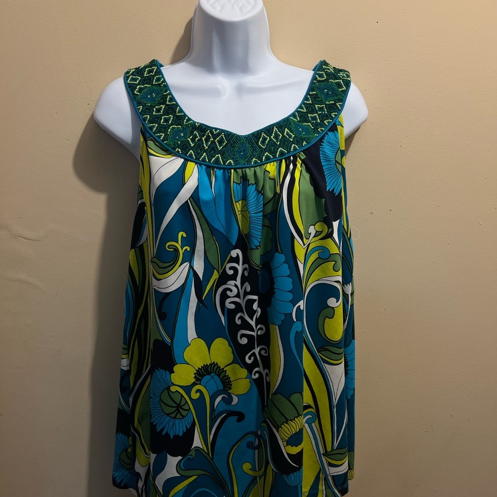 Top, sleeveless, with beaded neckline, blue, lime, teal, abstract floral print